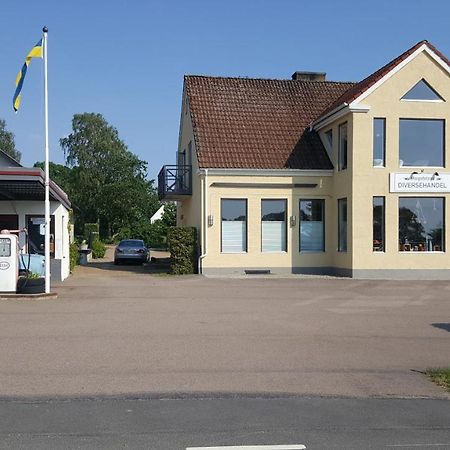 Gamla Macken Apartment Margretetorp Luaran gambar